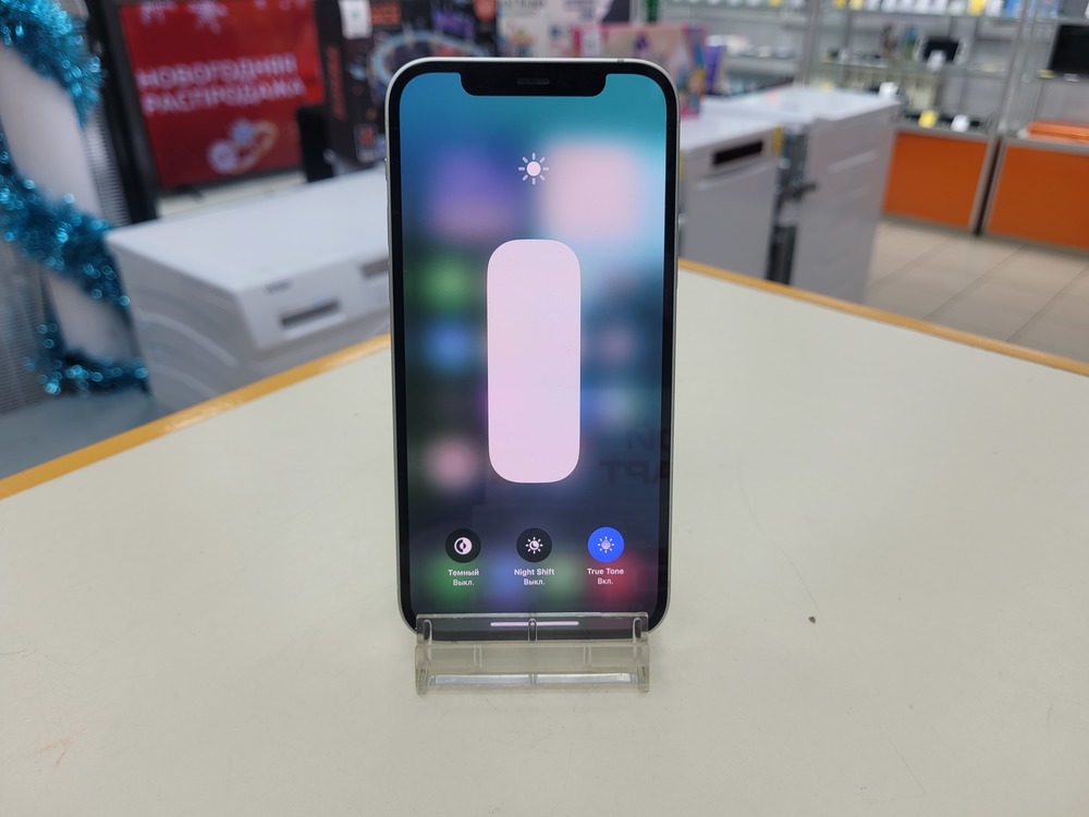 Смартфон Apple iPhone 12 64Gb