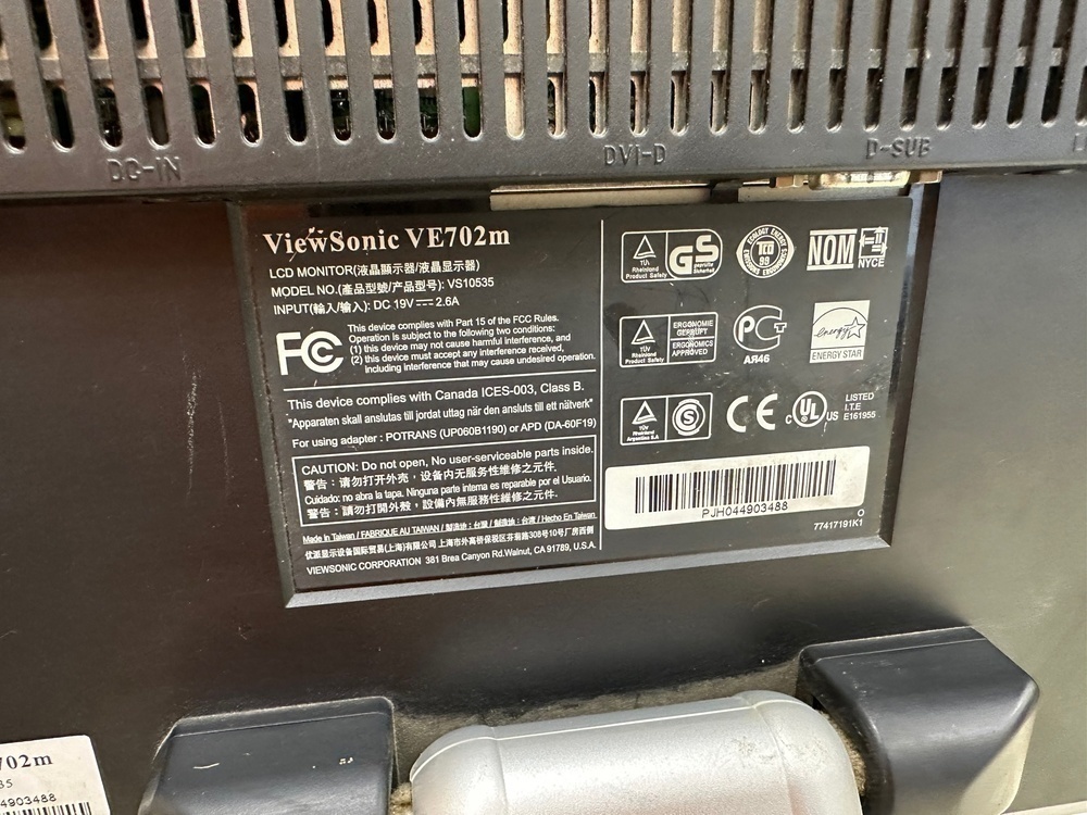 Монитор Viewsonic VE702m