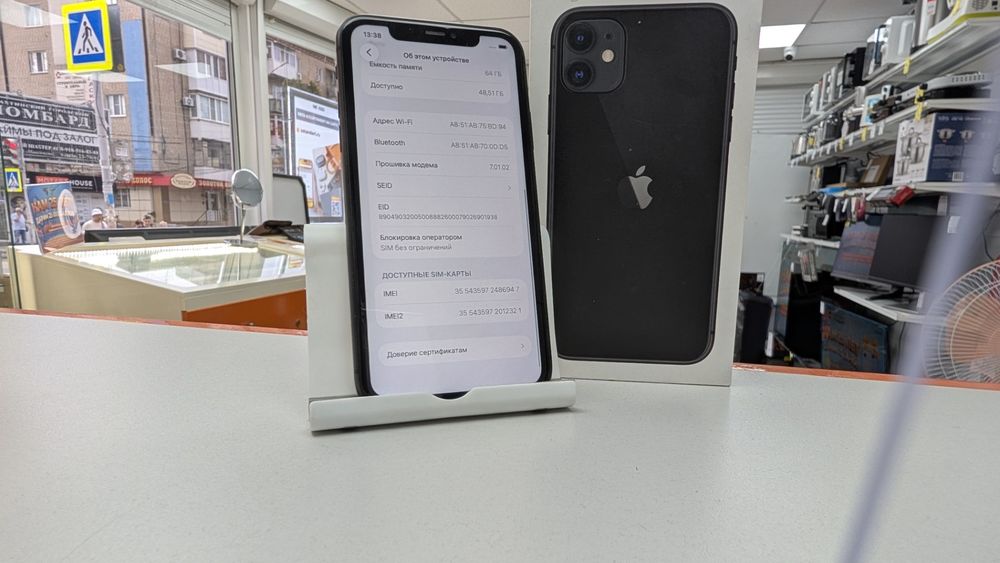 Смартфон Apple iPhone 11 64Gb