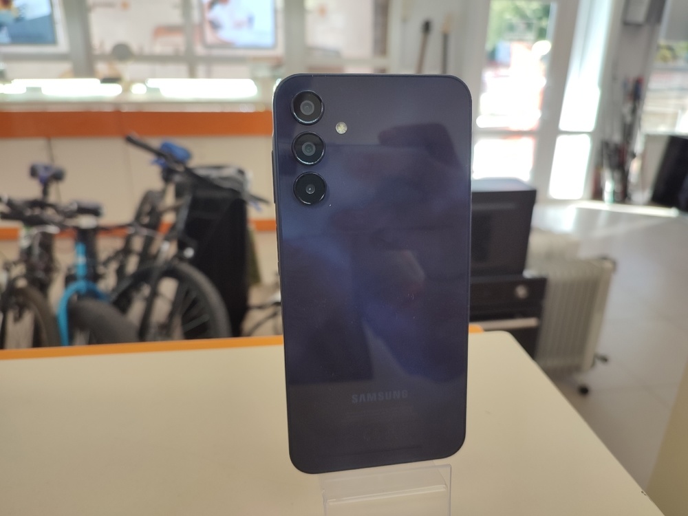 Смартфон Samsung Galaxy A15 4/128