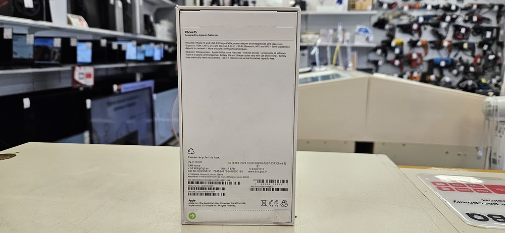 Смартфон Apple Iphone 15 128Gb