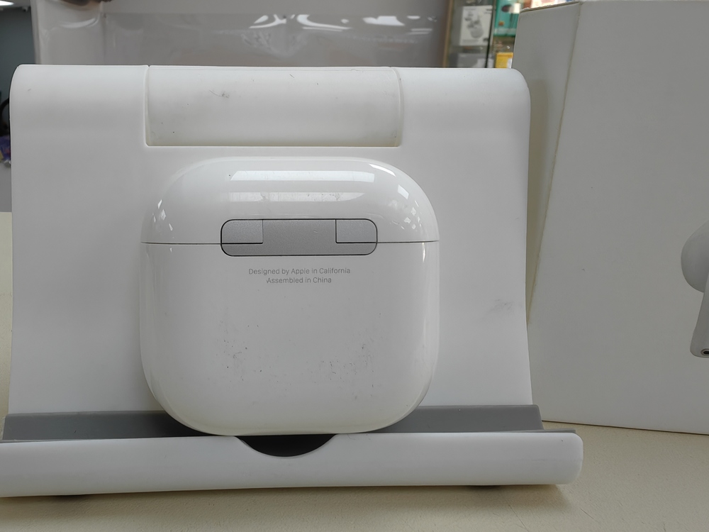 Наушники беспроводные Apple AirPods 4 с ANC