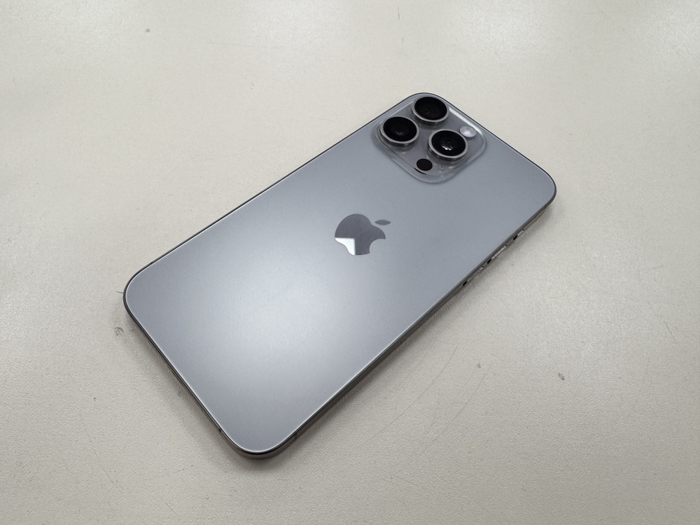 Смартфон Apple iPhone 15 Pro Max 256Gb