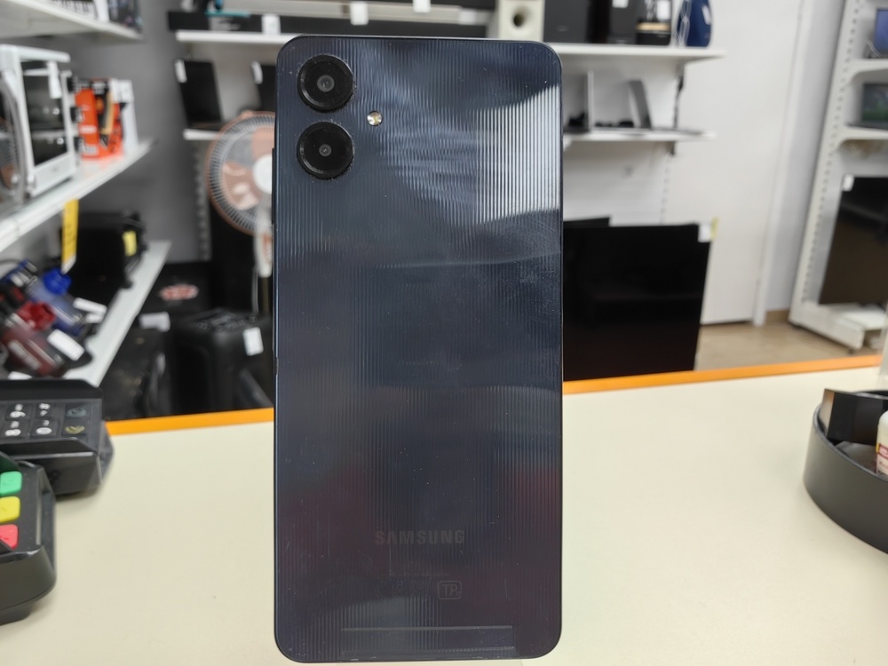 Смартфон Samsung Galaxy A06 4/64