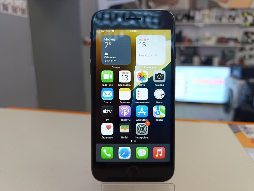 Смартфон Apple iPhone SE 2020 64Gb