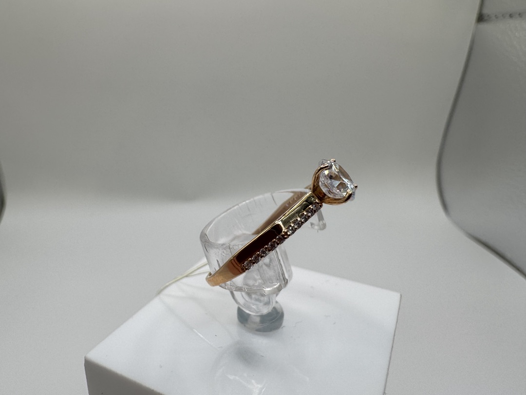 КОЛЬЦО С КАМНЯМИ (Au 585)