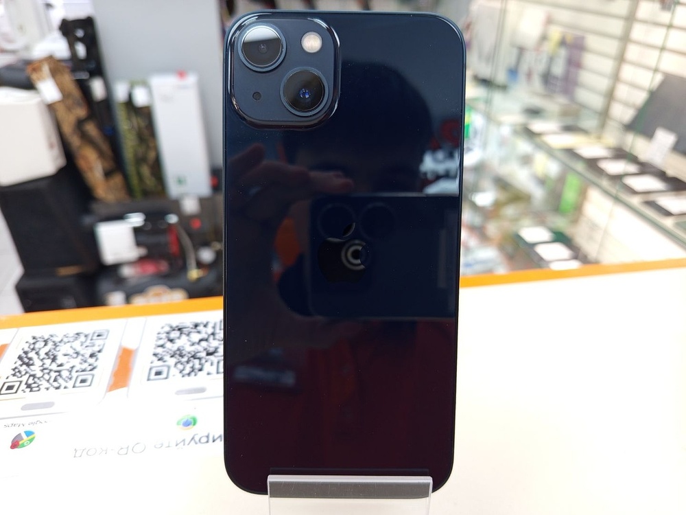 Смартфон Apple iPhone 13 128Gb