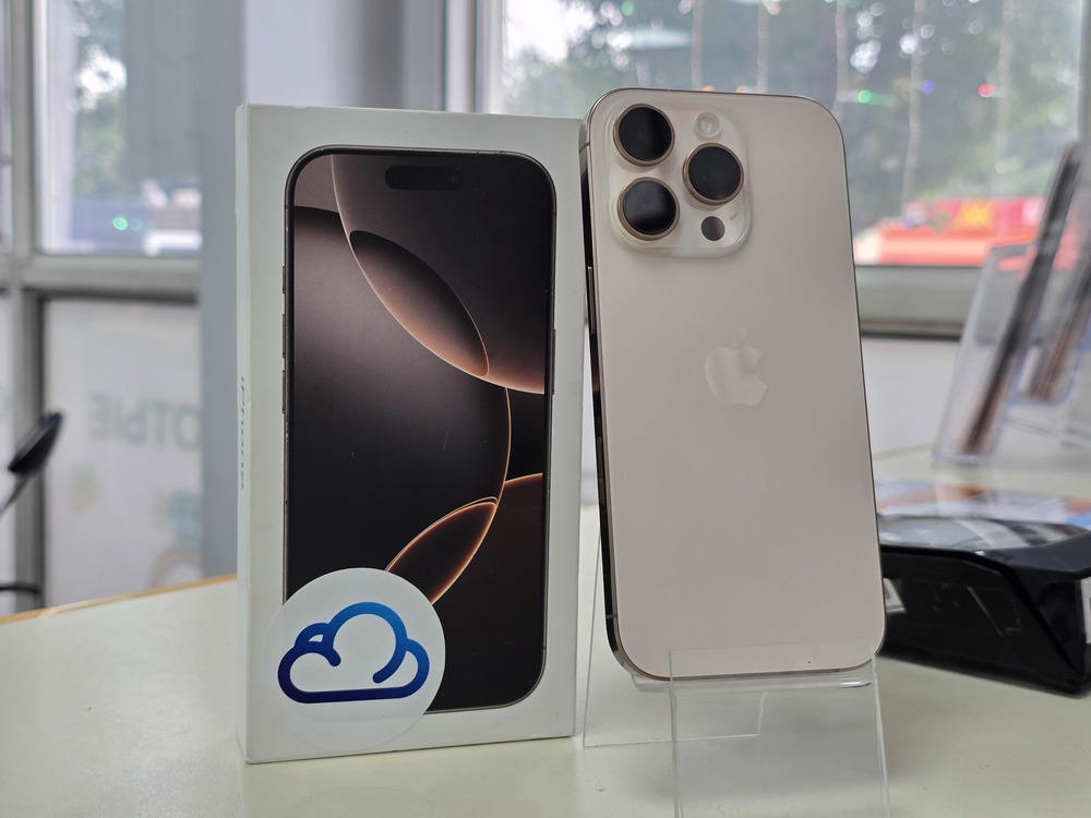 Смартфон Apple Iphone 16 Pro 128Gb