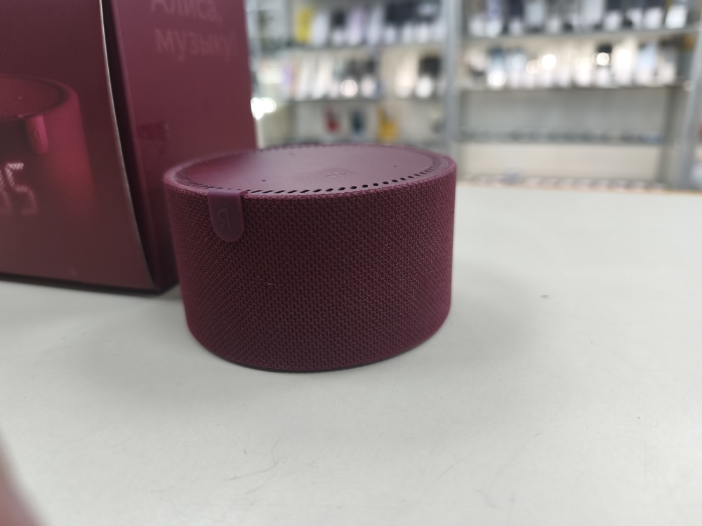 Умная колонка Яндекс Мини с часами