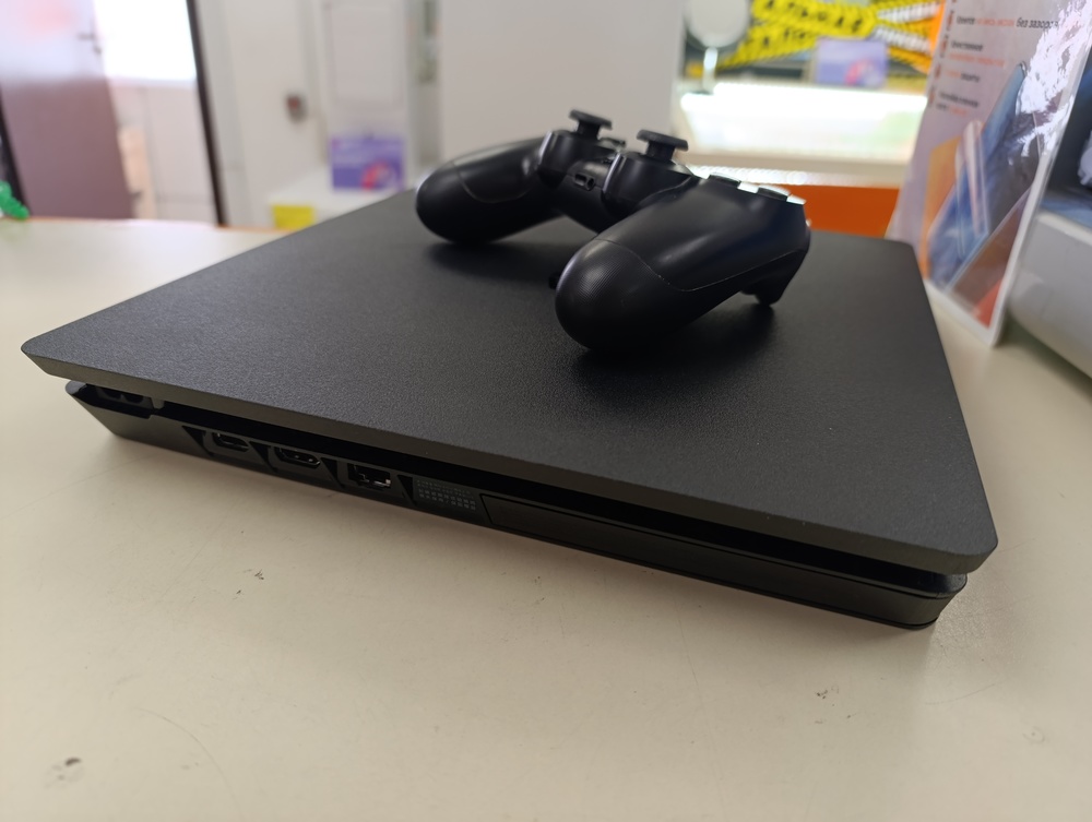 Игровая приставка PlayStation 4 Slim 1Tb