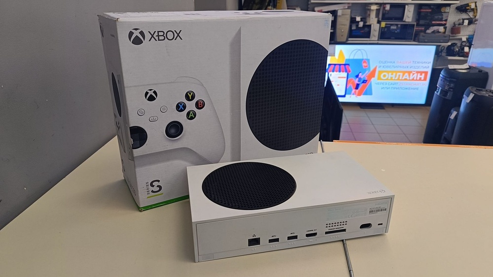 Игровая приставка Xbox Series S 512Gb SSD Игровая приставка Xbox Series S 512Gb SSD