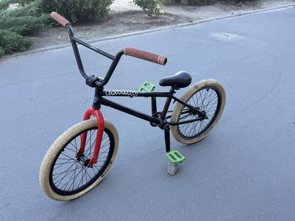 Велосипед BMX Millenium 20"