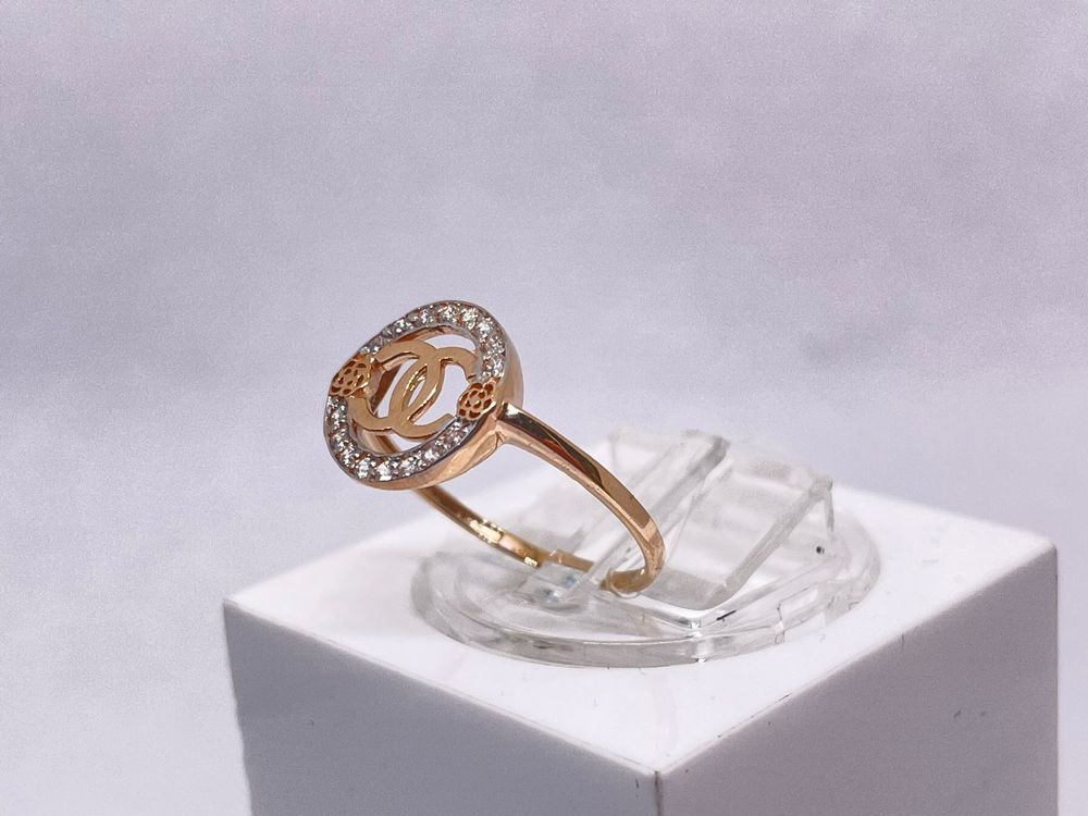 КОЛЬЦО С КАМНЯМИ (Au 585)