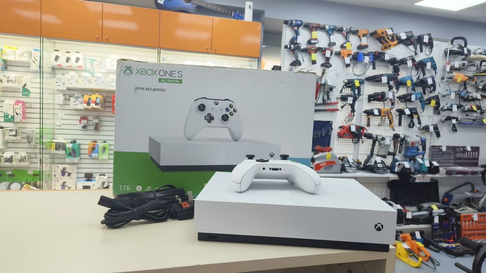 Игровая приставка Xbox One S 1TB