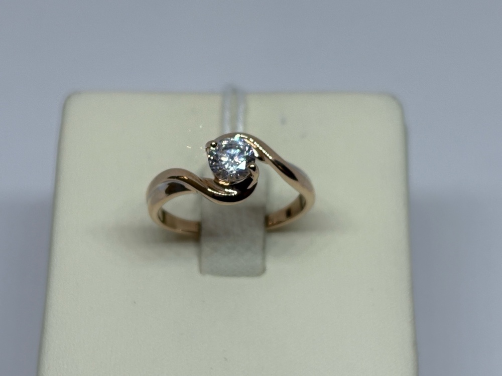 КОЛКМ585 КОЛЬЦО С КАМНЕМ (Au 585)