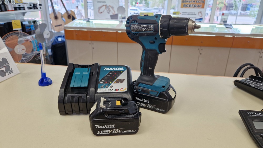 Шуруповерт Makita DDF-485