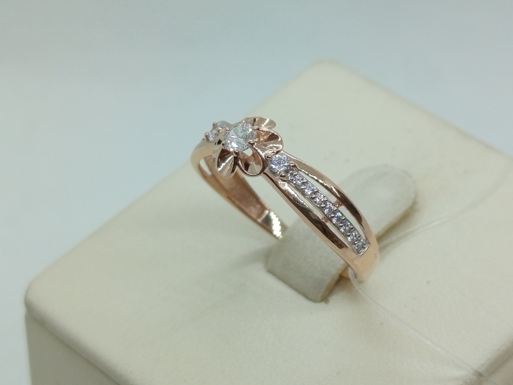 КОЛЬЦО С КАМНЯМИ (Au 585)