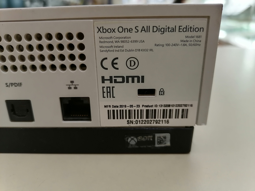 Игровая приставка Xbox One S 1TB