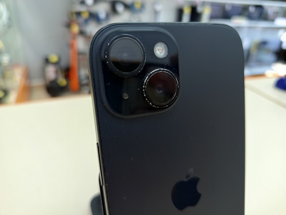 Смартфон Apple Iphone 15 128Gb