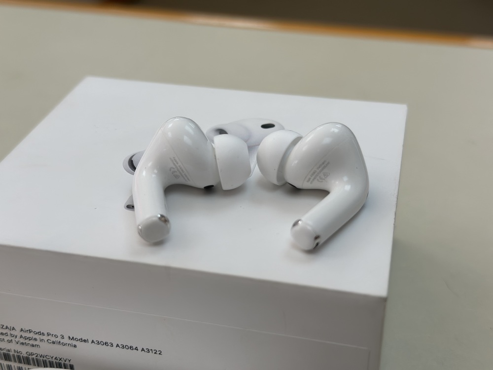 Наушники беспроводные Apple AirPods Pro 3 Gen