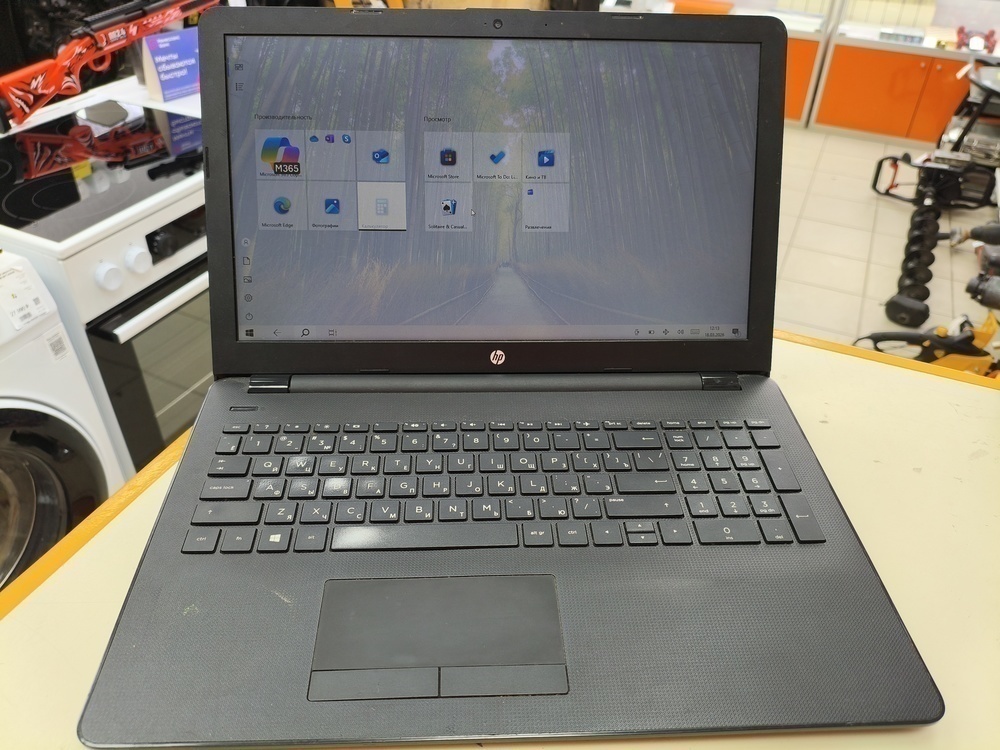 Ноутбук HP; A4-9120, Radeon R3 series, 4 Гб, 500 Гб, Нет