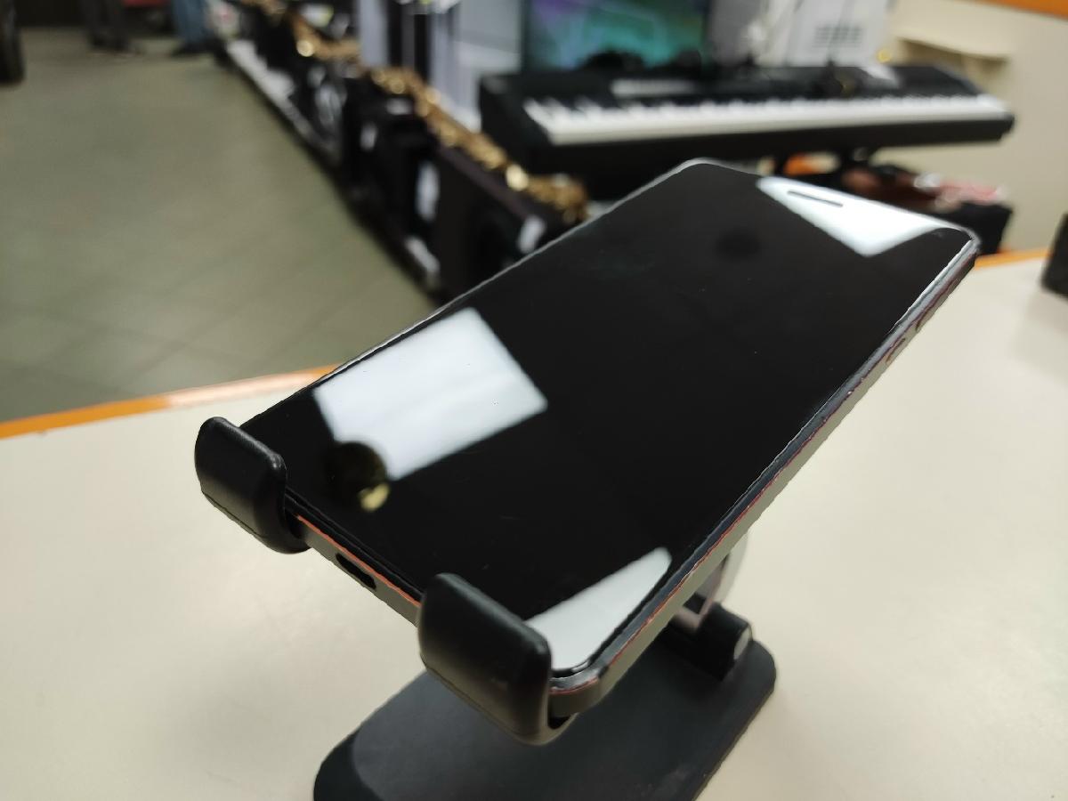 Мобильный телефон Nokia TA-1043