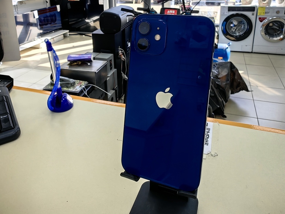 Смартфон Apple iPhone 12 64Gb