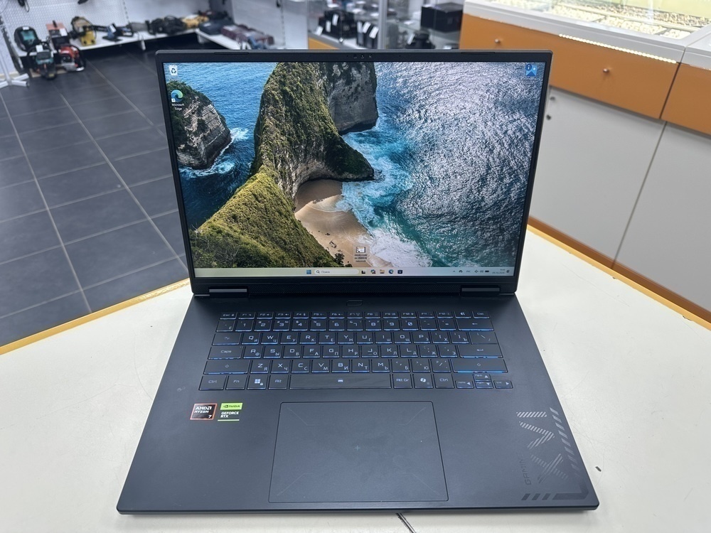 Ноутбук Gigabite; Ryzen 7 260, Geforce RTX 5060, 32 Гб, 1 Tb, Нет
