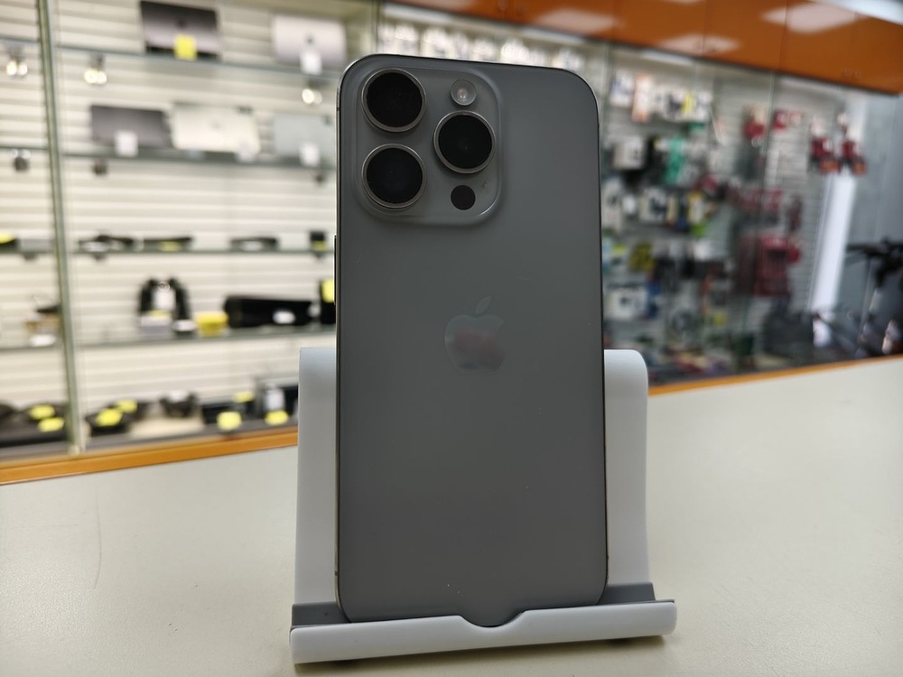 Смартфон Apple Iphone 15 Pro 256Gb