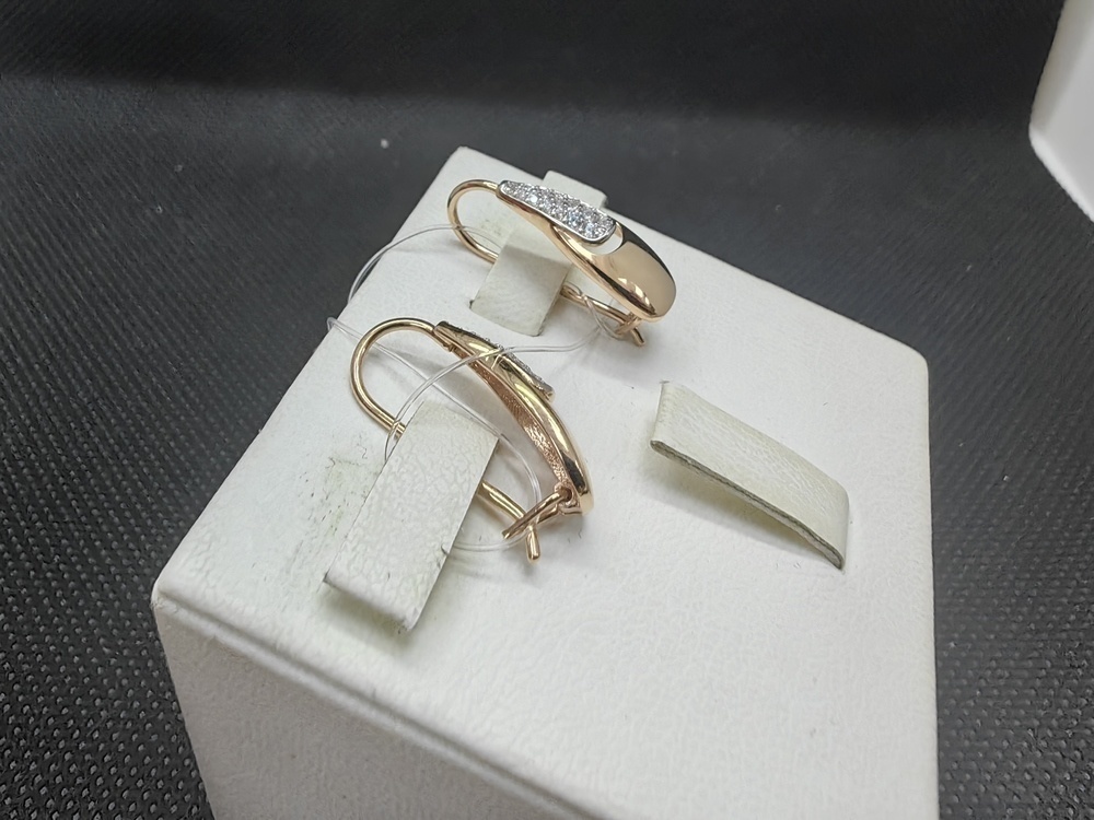 СЕРЬГИ ПЕТЕЛЬКА с камнями (Au 585) СЕРЬГИ ПЕТЕЛЬКА с камнями (Au 585)