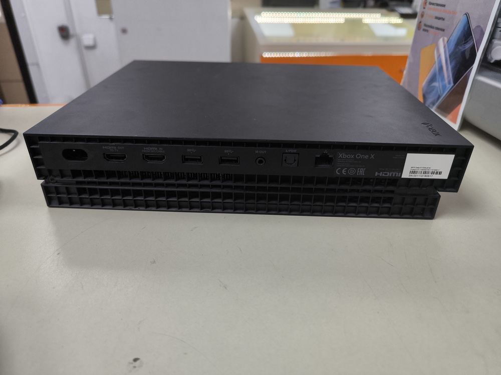 Игровая приставка Xbox One X 500Gb Игровая приставка Xbox One X 500Gb