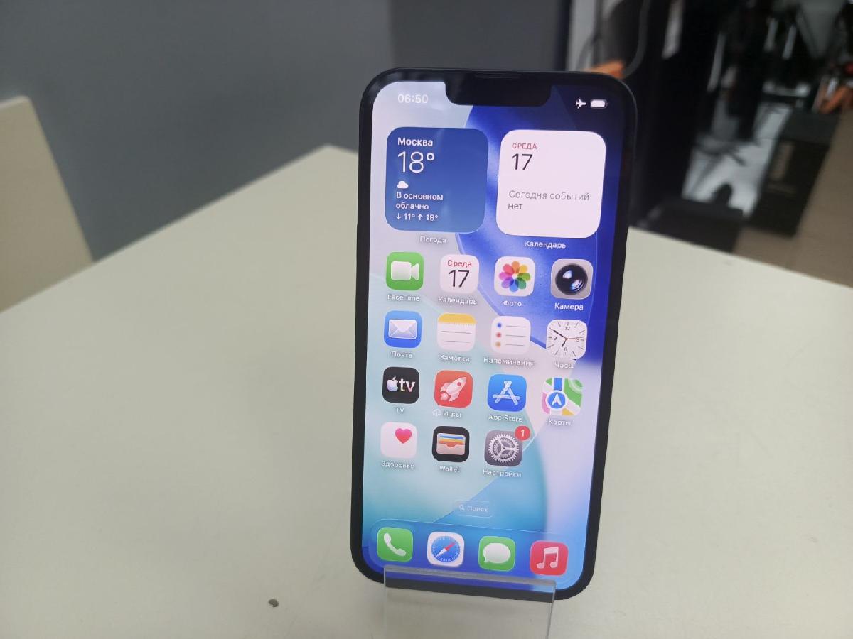 Смартфон Apple iPhone 13 128Gb