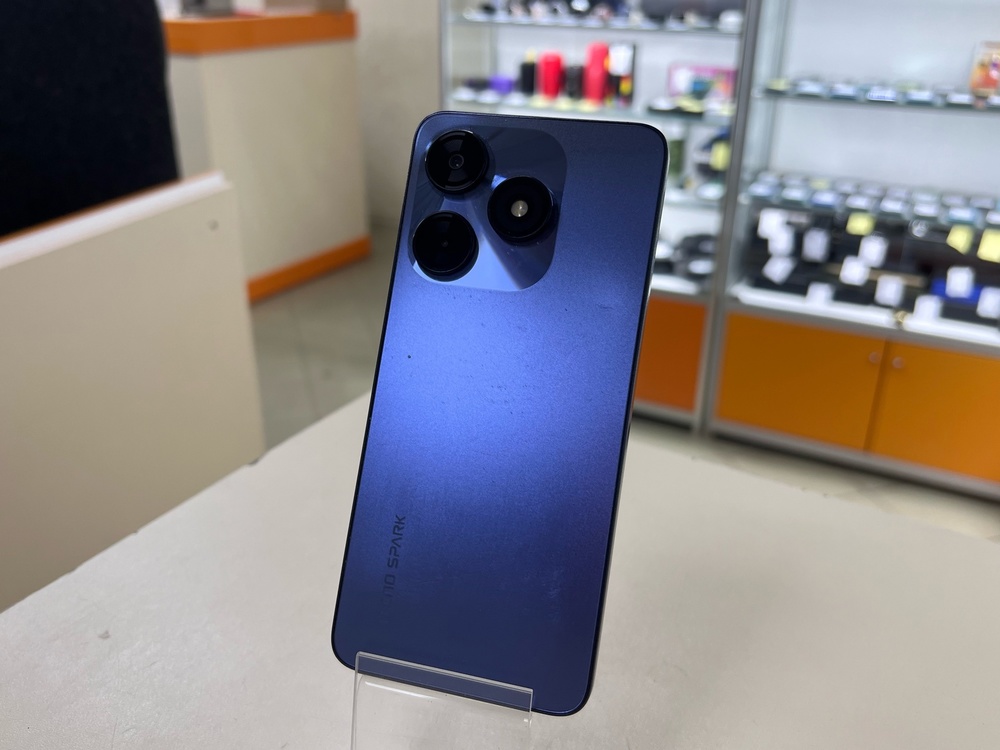 Смартфон Tecno Spark 10 4/128