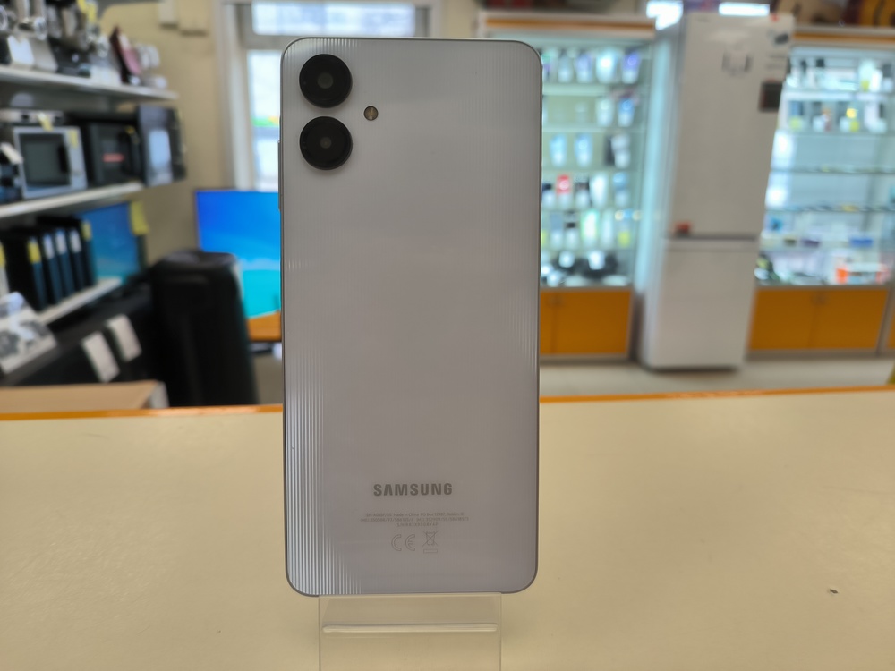 Смартфон Samsung Galaxy A06 6/128