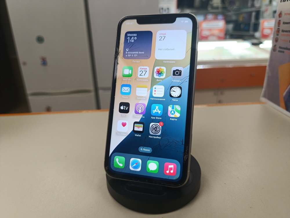 Смартфон Apple iPhone 11 64Gb