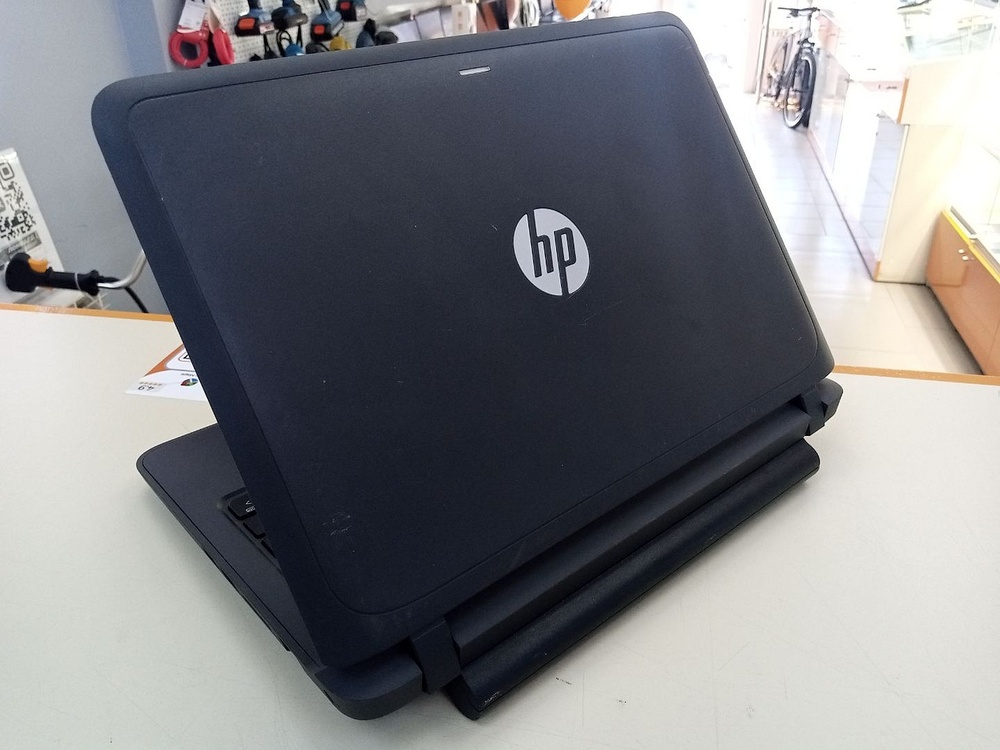 Ноутбук HP; Core i3-6100U, Intel HD Graphics 520, 8 Гб, 256 Гб, Нет