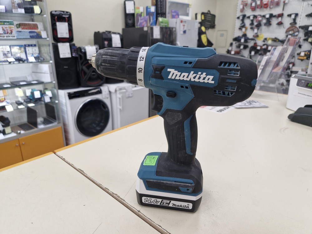 Шуруповерт Makita DF488D