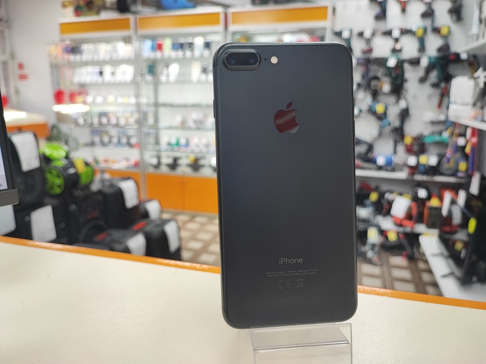 Смартфон Apple iPhone 7 Plus 32Gb