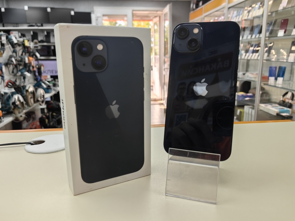 Смартфон Apple iPhone 13 128Gb