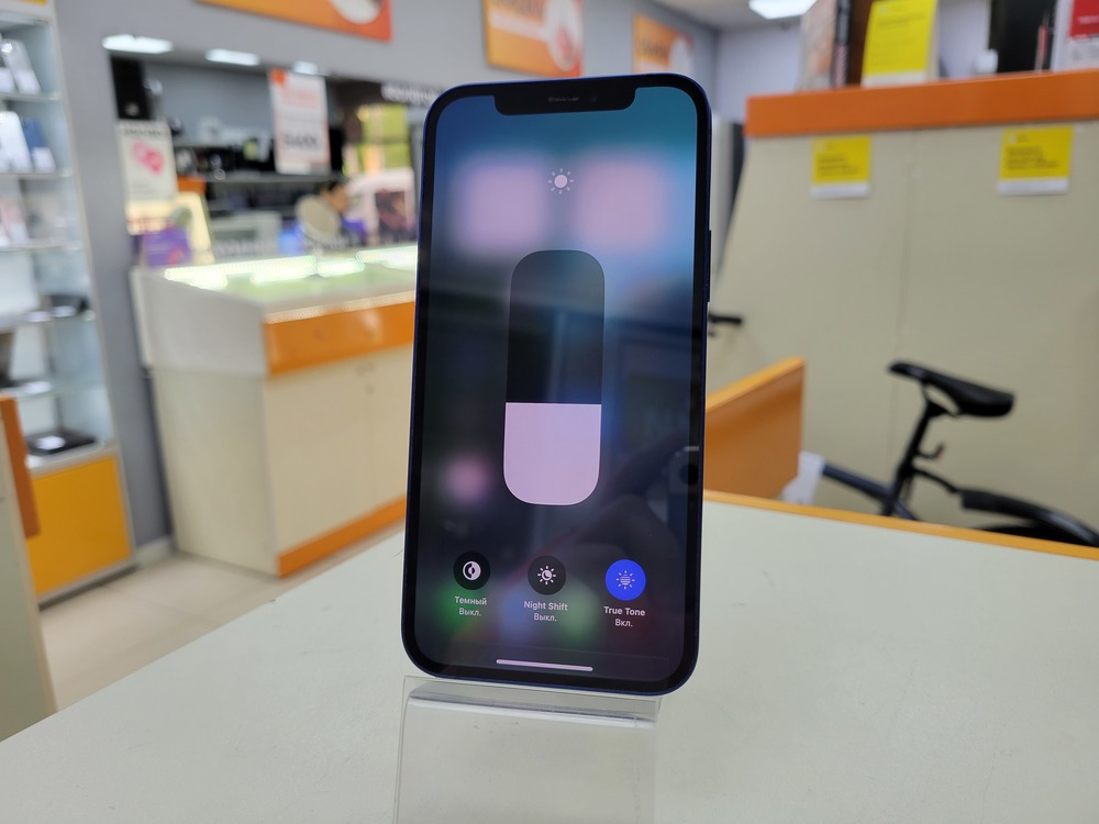 Смартфон Apple iPhone 12 64Gb