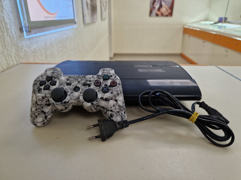 Игровая приставка PlayStation 3 Super Slim 500GB