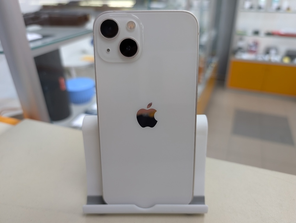 Смартфон Apple iPhone 13 128Gb