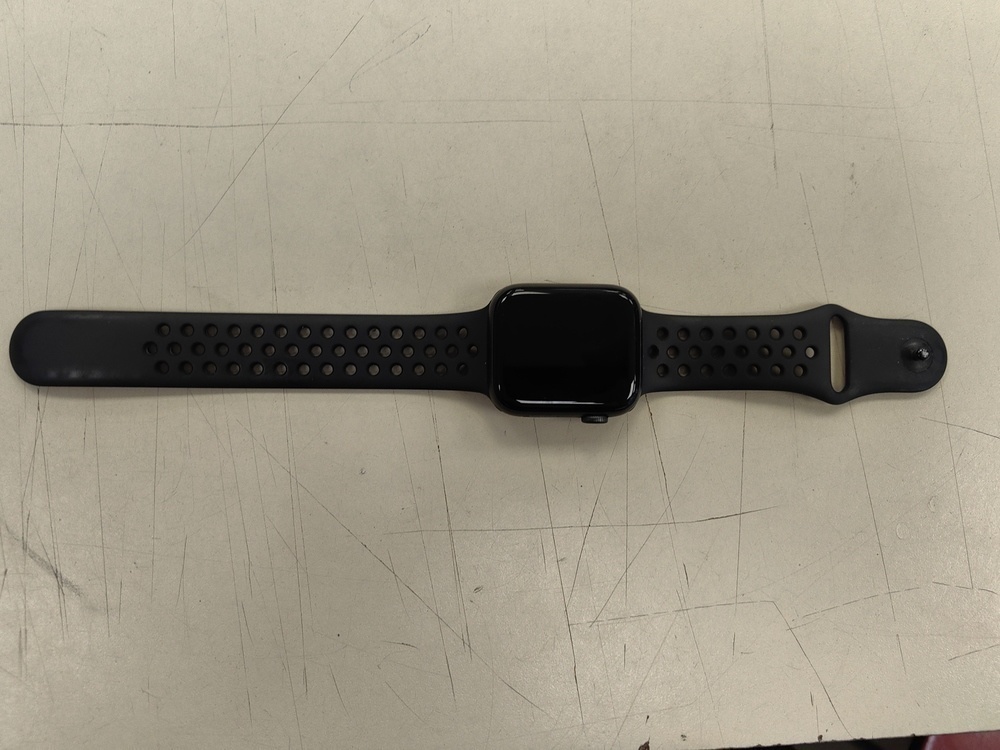 Смарт-часы Apple Watch Series 5 44 мм