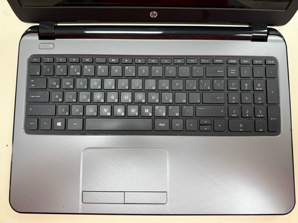 Ноутбук HP; Celeron N2840, Intel UHD Graphics, 4 Гб, Нет, 750 Гб