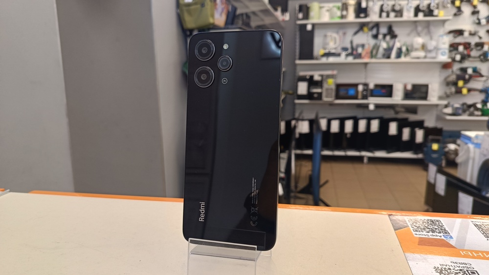 Смартфон Xiaomi Redmi 12 4/128