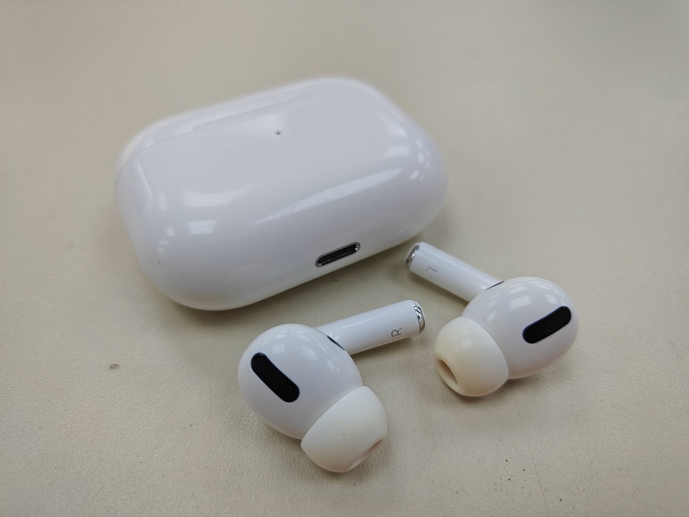 Наушники беспроводные Apple AirPods Pro