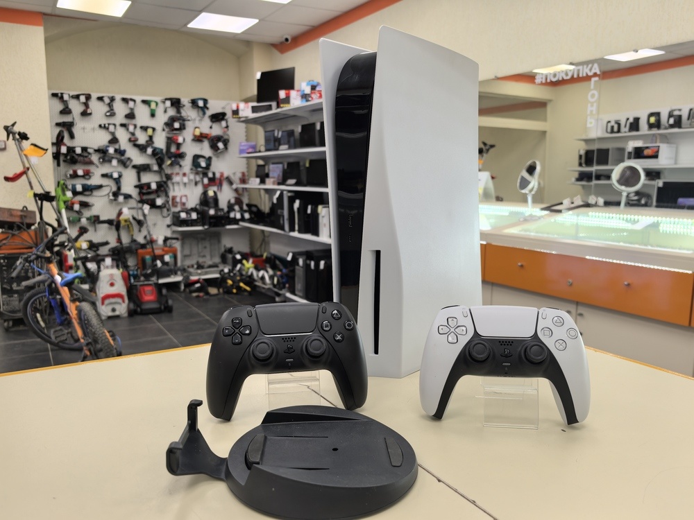 Игровая приставка PlayStation 5 825Gb (С дисководом)