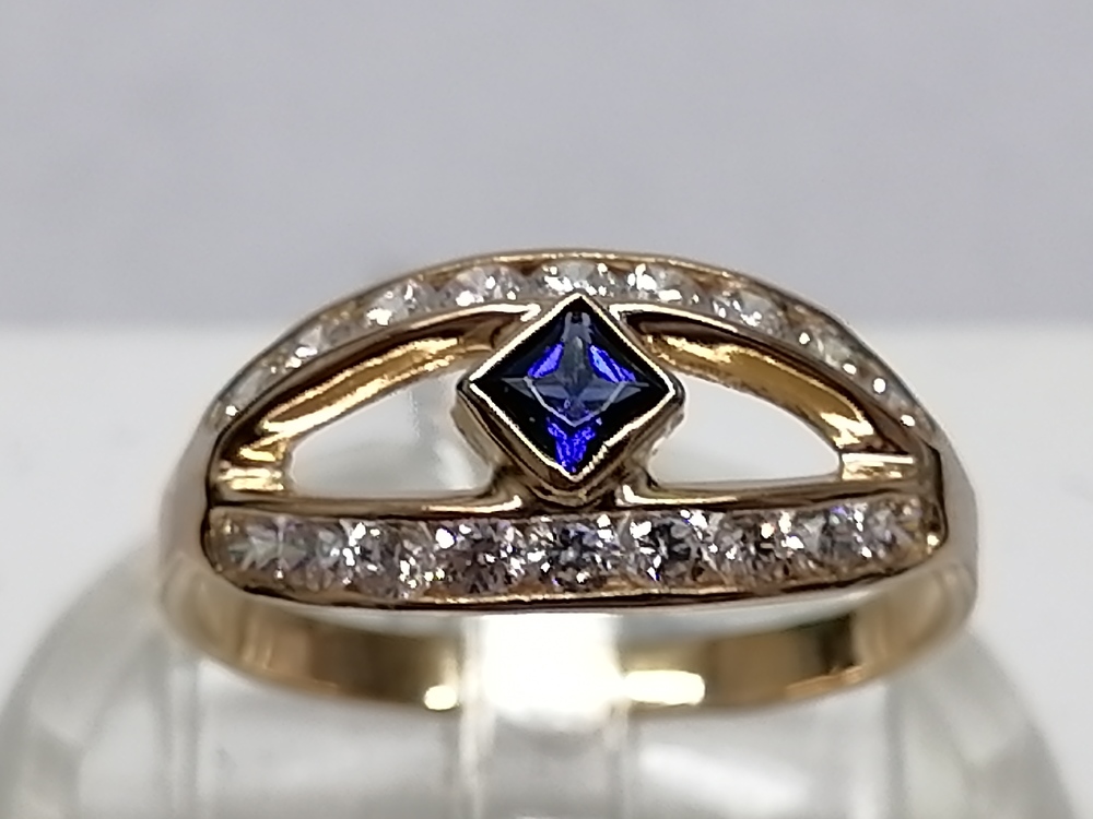 КОЛКМИ585 КОЛЬЦО С КАМНЯМИ (Au 585)