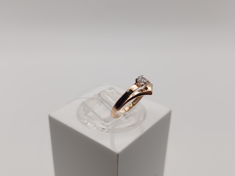 КОЛЬЦО С КАМНЕМ (Au 585)