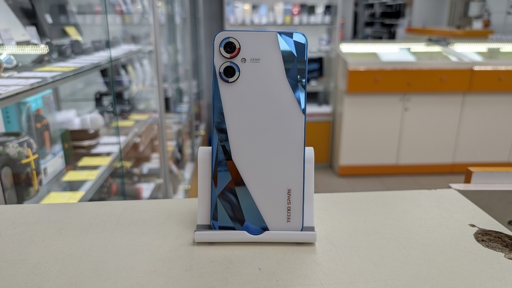 Смартфон Tecno Spark 9 PRO 4/128